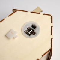 Светодиодная фигура &laquo;Зелёная хижина&raquo; 12 &times; 18 &times; 5.5 см, дерево, батарейки LR1130х3 (в комплекте), свечение тёплое белое