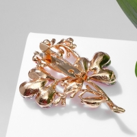 Брошь &laquo;Цветок&raquo; трилистник, цвет розовый в золоте