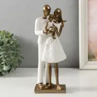 Фигурка полистоун &laquo;Папа, мама и дочь&raquo;, 10&times;6.5&times;24.5 см