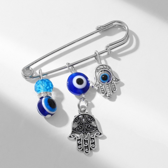 Булавка-оберег 3 подвески &laquo;Рука Хамса с бусиной&raquo;, 5 см, цвет синий в серебре