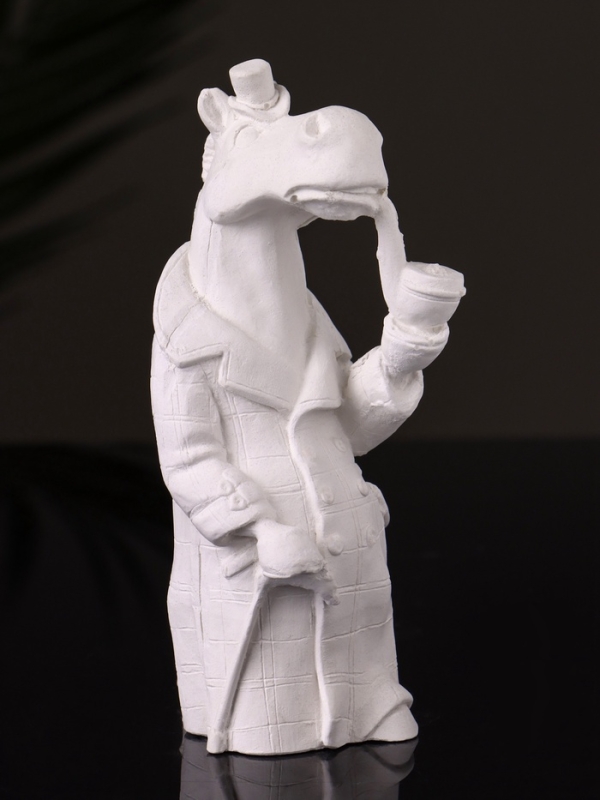 Статуэтка Статуэтка "Конь в пальто" 11х5 см, натуральный