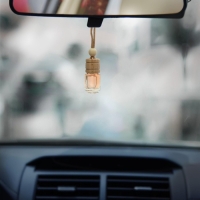 Ароматизатор в автомобиль на 23 Февраля «Крутому мужику», аромат: черный лед Ароматизатор в автомобиль на 23 Февраля «Крутому мужику», аромат: черный лед