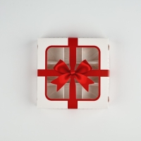 Коробка для конфет &laquo;Подарок&raquo;, 14.7 х 14.7 х 3.5 см