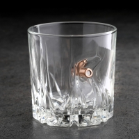 Набор "Непробиваемый. Лучшему", черный, 2 стакана 200 мл, 8 камней для виски Набор "Непробиваемый. Лучшему", черный, 2 стакана 200 мл, 8 камней для виски