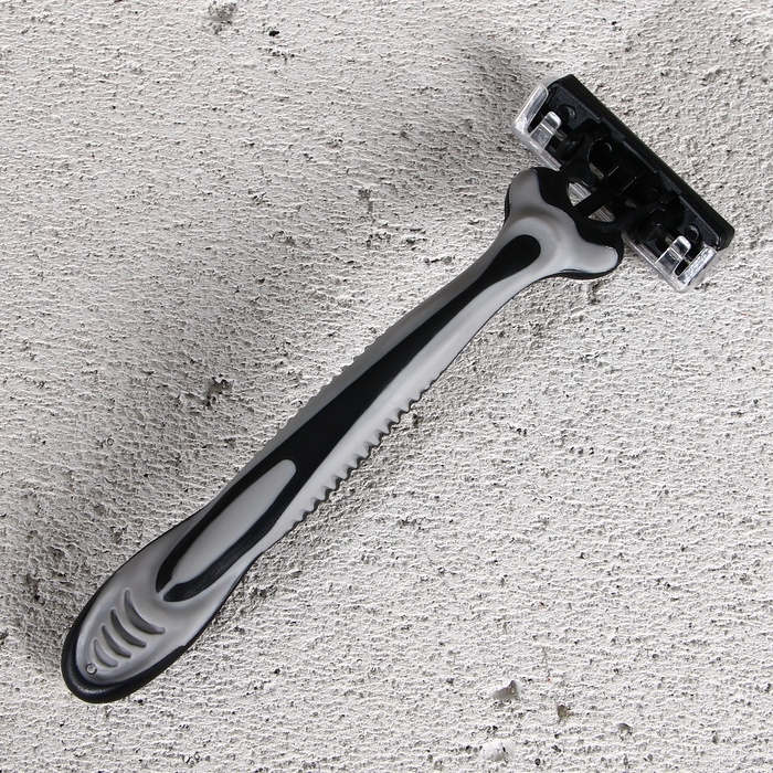 Подарочный набор косметики &laquo;Успехов в Новом Году!&raquo;, гель для бритья 100 мл и бритва, ЧИСТОЕ СЧАСТЬЕ