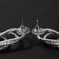 Серьги висячие со стразами &laquo;Голливуд&raquo; капли с нитями, цвет белый в серебре, 15,5 см