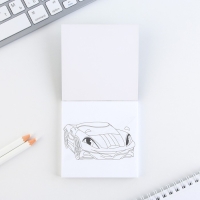 Подарочный набор: блокнот-раскраска и восковые мелки «Крутому гонщику» Подарочный набор: блокнот-раскраска и восковые мелки «Крутому гонщику»