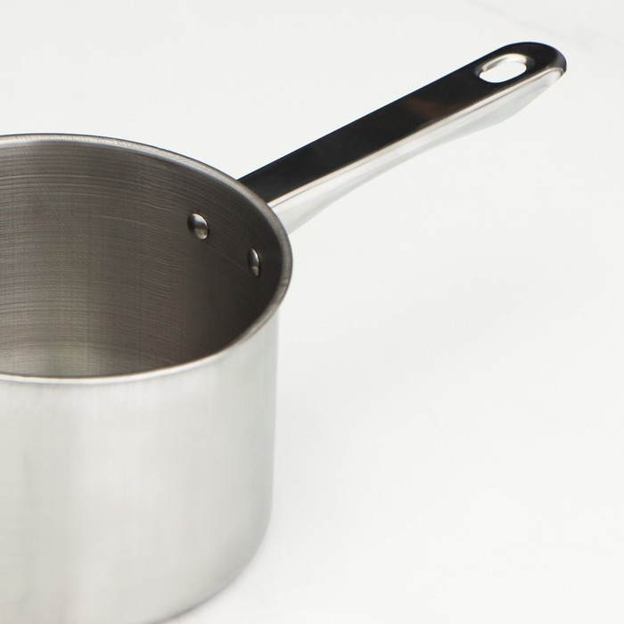 Ковш из нержавеющей стали &laquo;Базис&raquo;, 950 мл, d=14 см, с мерной шкалой, металлическая ручка