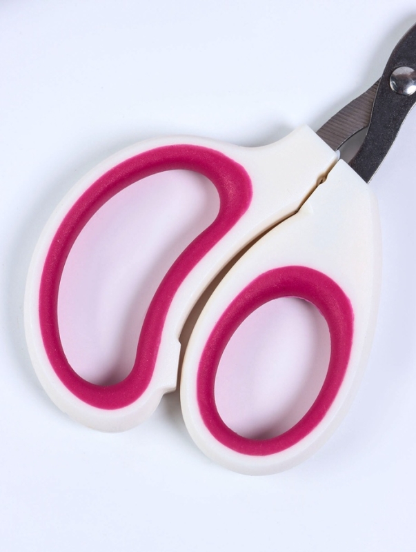 Ножницы - когтерезы c отверстием для когтей, микс