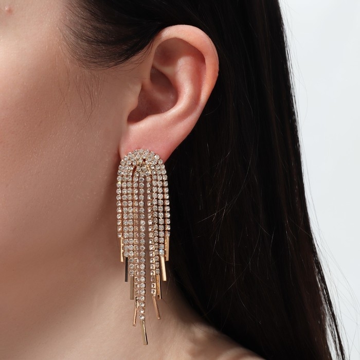 Серьги висячие со стразами «Кометы», цвет белый в золоте, 8,5 см Серьги висячие со стразами «Кометы», цвет белый в золоте, 8,5 см