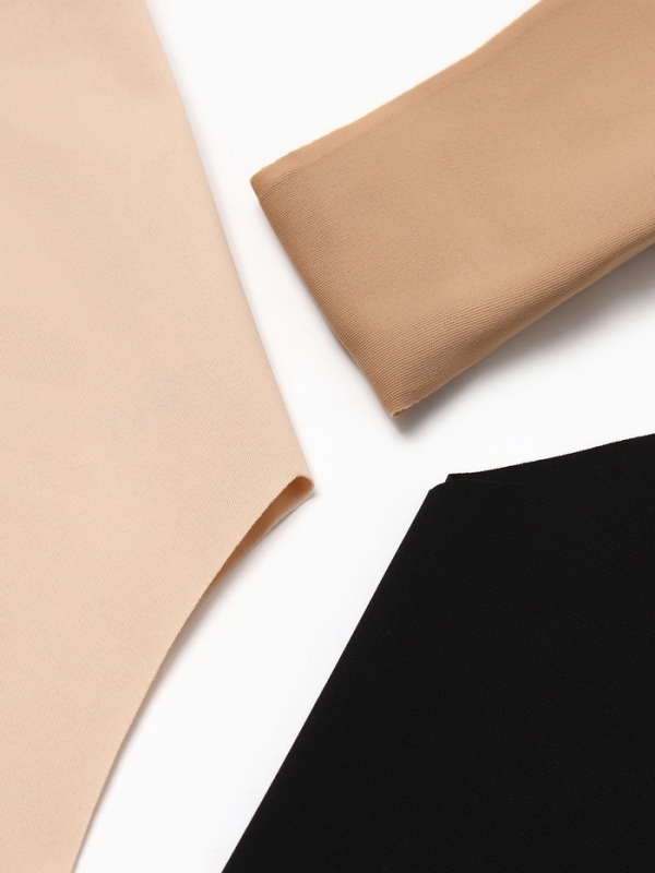 Набор бесшовных трусов стринги KAFTAN 3 шт, р-р 48-50