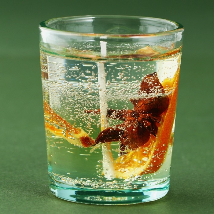 Новогодняя свеча гелевая в стакане с декором внутри &laquo;Новый год: Глинтвейн&raquo; 5 х 5 х 6 см