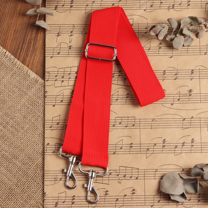 Ремень для маршевого барабана, ширина 3,8 см, длина 75-145 см, красный Ремень для маршевого барабана, ширина 3,8 см, длина 75-145 см, красный