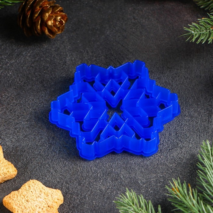 Форма для печенья &laquo;Снежинка&raquo;, вырубка, штамп, 9&times;9 см, цвет синий