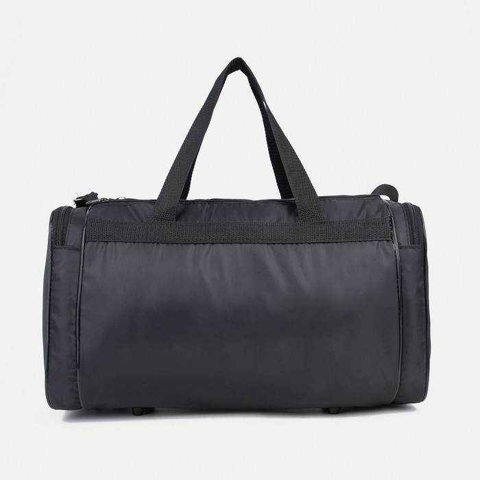 Сумка спортивная мужская на молнии, 3 наружных кармана, средний размер, цвет чёрный