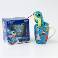 Новогодний подарочный набор «Волшебных мгновений»: мягкая игрушка змея и кружка Новогодний подарочный набор «Волшебных мгновений»: мягкая игрушка змея и кружка