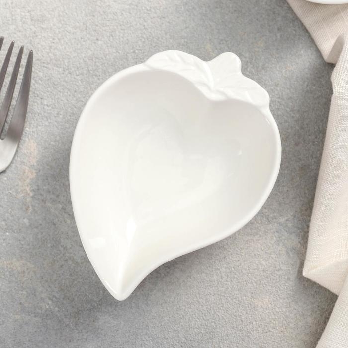 Соусник &laquo;Клубника&raquo;, 10,5&times;7,7&times;3 см