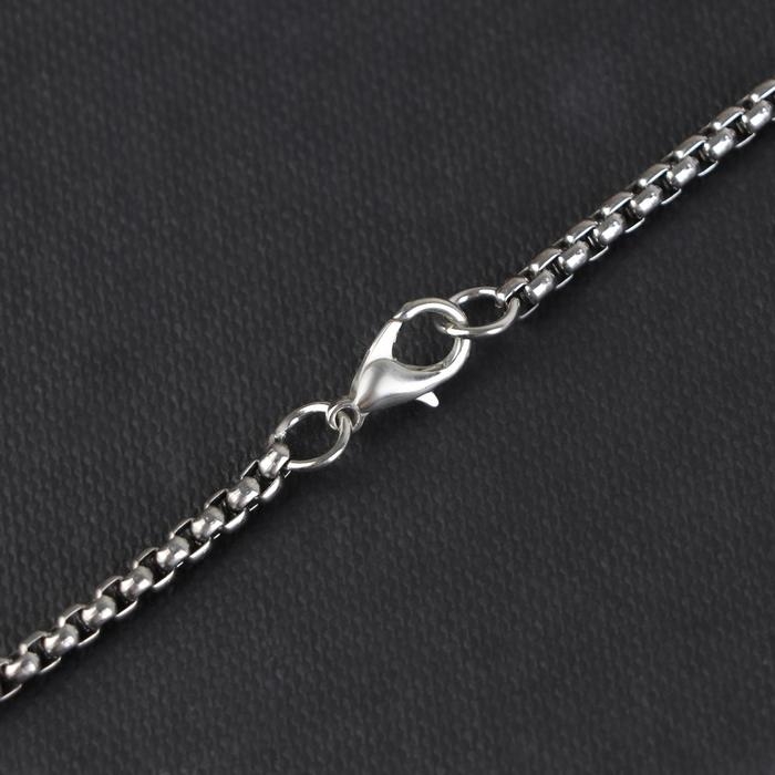 Кулон-амулет &laquo;Помпеи&raquo; перышко, цвет красный в чернёном серебре, 70 см