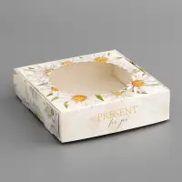 Коробка подарочная сборная с окном, упаковка, &laquo;Презент&raquo;, 11.5&times;11.5&times;3 см