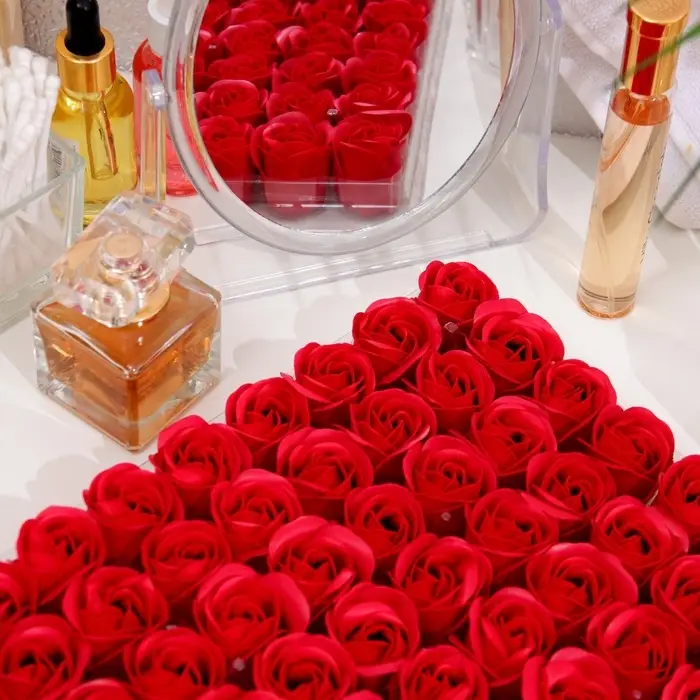 Мыльная роза, красная