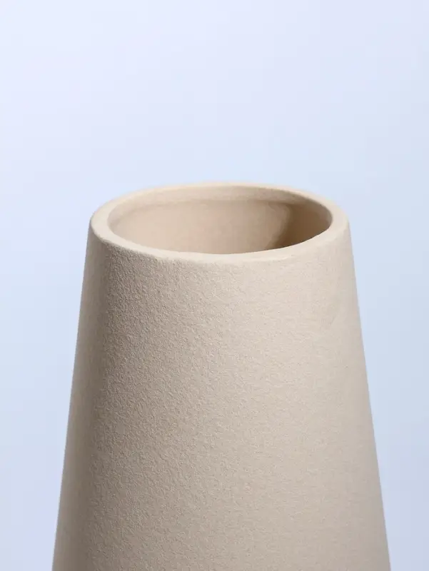 Ваза керамика настольная "Банни" h=24.5х11 d=7,5 см, белый