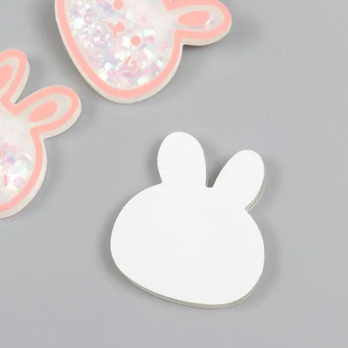 Шейкер для творчества акрил "Зайчик" с глиттером 0,4х4,2х4,7 см