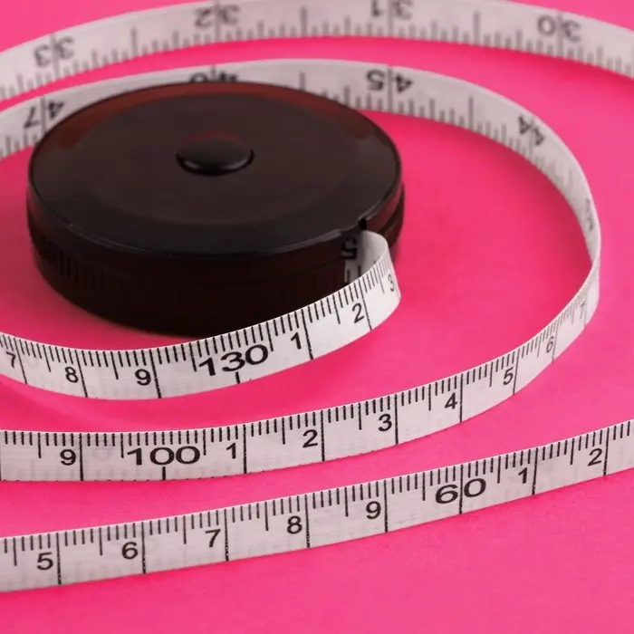 Сантиметровая лента-рулетка портновская, 150 см (см/дюймы), чёрная