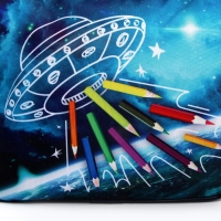 Подарочный набор школьника &laquo;Космос&raquo;, 11 предметов (цветные карандаши,блокнот,папка для тетрадей,тату,игрушка брелок,мялка,головоломка,наклейки)