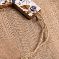 Доска разделочная круглая "Васильки" дерево манго 36х28 см