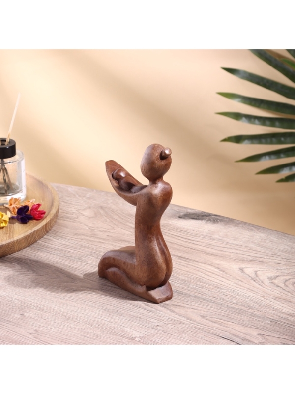 Сувенир "Мать с ребёнок" дерево суар, 12х3,5х20 см