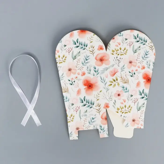 Коробка бонбоньерка, упаковка подарочная, &laquo;Акварельные цветы&raquo;, 7.5 х 8 х 7.5 см