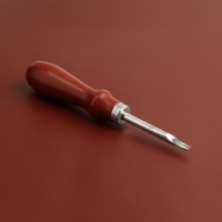 Торцбил-кромкорез для кожи, шаг 1,5 мм, 14,6 &times; 2,5 см