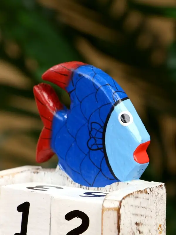 Календарь настольный &laquo;Рыбка&raquo;, 7&times;4&times;10 см, дерево, сине-белый