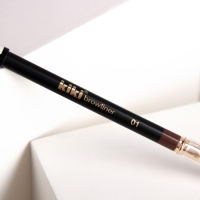 Карандаш для бровей Kiki, с щеточкой, тон 01 (светло-коричневый с рыжеватым оттенком) Карандаш для бровей Kiki, с щеточкой, тон 01 (светло-коричневый с рыжеватым оттенком)