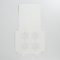 Коробка для капкейка, кондитерская упаковка, 4 ячейки &laquo;С любовью&raquo;, 16 х 16 х 11.5 см