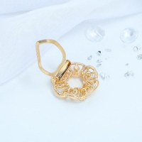 Зажим для платка &laquo;Звенья&raquo; с жемчужиной, цвет белый в золоте