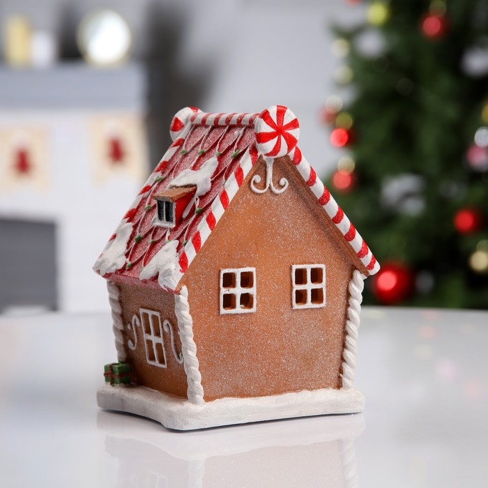 Светодиодная фигура «Пряничный домик» 18 × 12 × 10 см, полистоун, батарейки АААх2 (не в комплекте), свечение тёплое белое Светодиодная фигура «Пряничный домик» 18 × 12 × 10 см, полистоун, батарейки АААх2 (не в комплекте), свечение тёплое белое