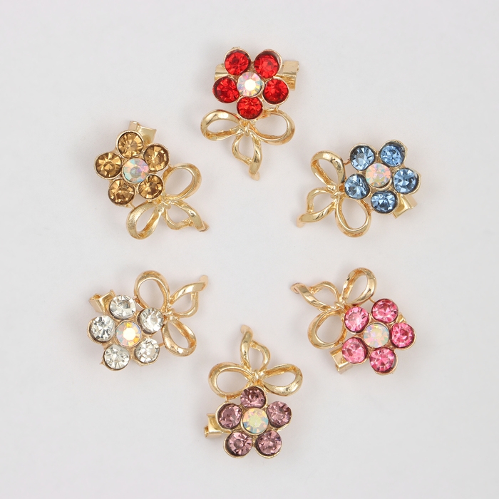 Брошь &laquo;Ассорти&raquo; цветы с бантом, цвет МИКС (неделимая фасовка 12 шт., цена за шт.)