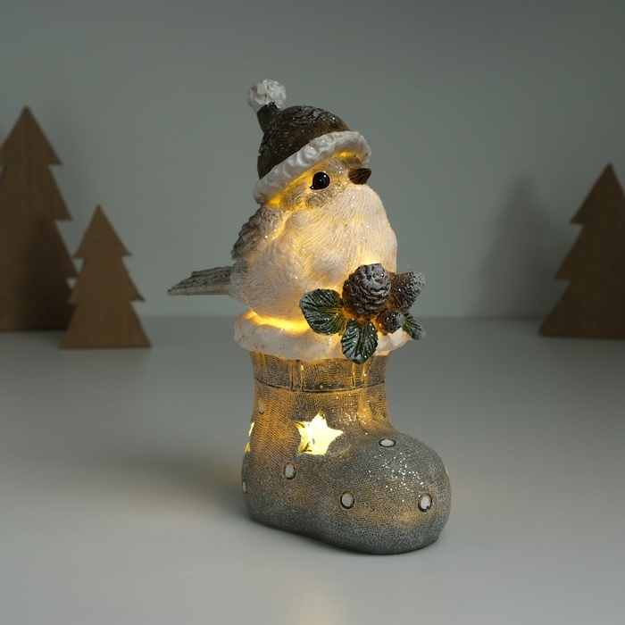 Сувенир полистоун свет "Воробышек в колпаке сидит на новогоднем сапоге" серый 7,6х9,5х15 см   103258