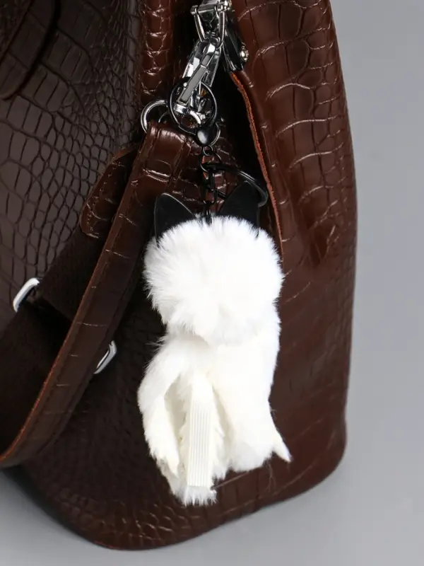 Пушистик на кольце "Белый кот" 18х5х5 см