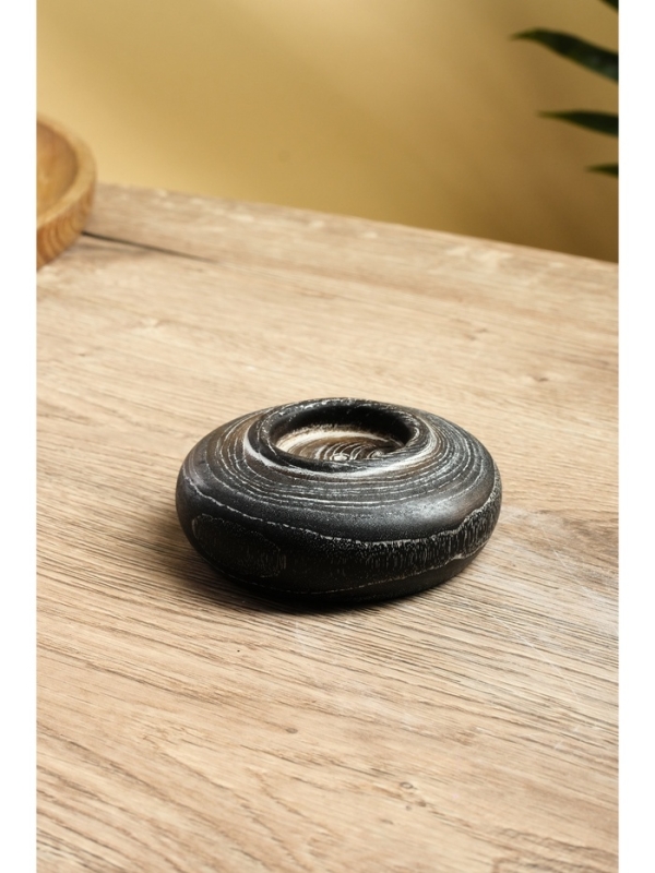 Подсвечник из дерева Джати, d 3 см,10х10х4 см, цв. темно-коричневый