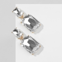 Серьги со стразами &laquo;Клео&raquo; классика, цвет белый в золоте