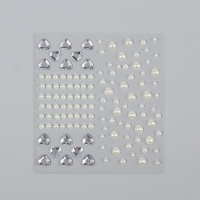 Стразы и жемчуг самоклеящиеся &laquo;Ассорти&raquo;, фигурные, 125 шт на листе, цвет серебряный