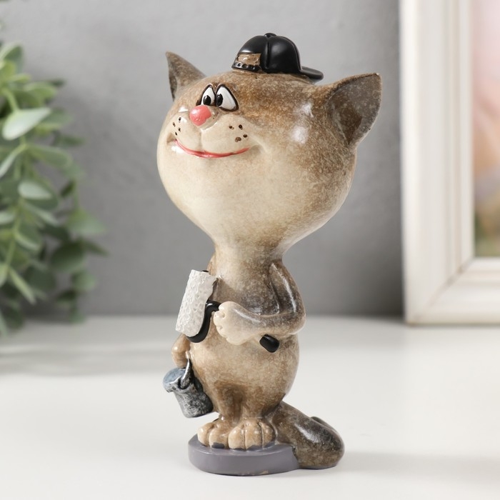 Сувенир полистоун лак "Котик-маляр" 8,2х6х13 см