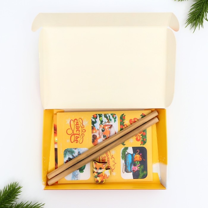 Подарочный набор новогодний блокнот, карандаши, наклейки и значок «Сказочного нового года» Подарочный набор новогодний блокнот, карандаши, наклейки и значок «Сказочного нового года»