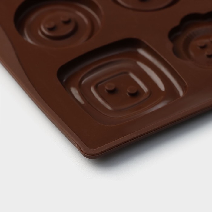 Форма для кондитерских украшений Доляна «Пуговки», силикон, 17,4×16,5×0,4 см, 16 ячеек (d=3 см), цвет МИКС Форма для кондитерских украшений Доляна «Пуговки», силикон, 17,4×16,5×0,4 см, 16 ячеек (d=3 см), цвет МИКС