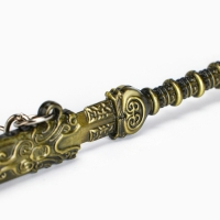 Сувенирное оружие подвесное мини "Меч в стиле аниме", брелок, 20 см, золотой с фиолетовым Сувенирное оружие подвесное мини "Меч в стиле аниме", брелок, 20 см, золотой с фиолетовым