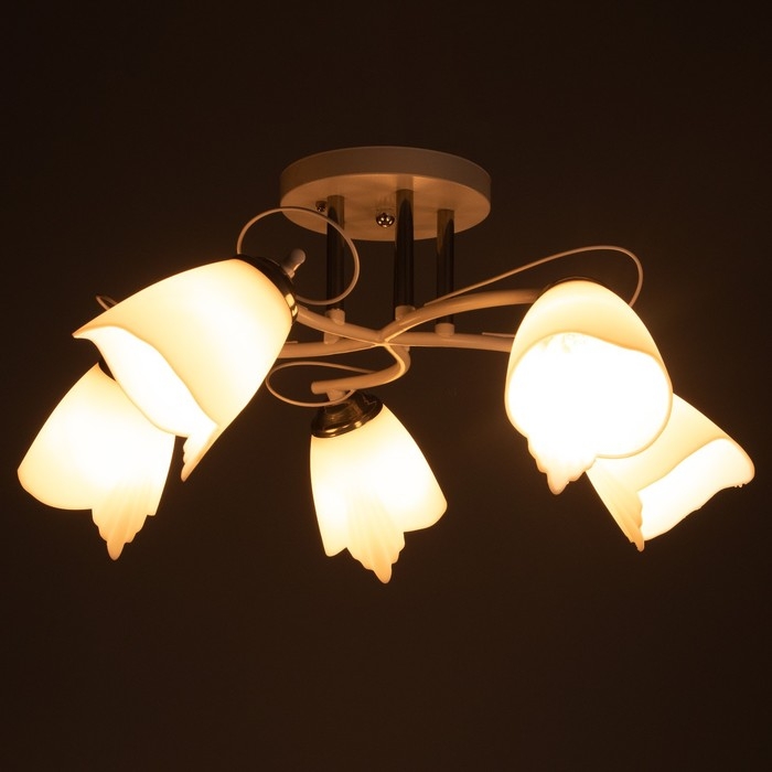 Люстра "Николь" 5х15Вт Е27 белый BayerLux