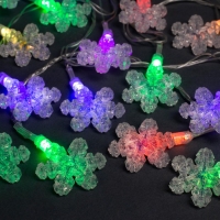 Гирлянда &laquo;Нить&raquo; 5 м с насадками &laquo;Снежинки&raquo;, IP20, прозрачная нить, 20 LED, свечение мульти (RG/RB), мигание, 220 В