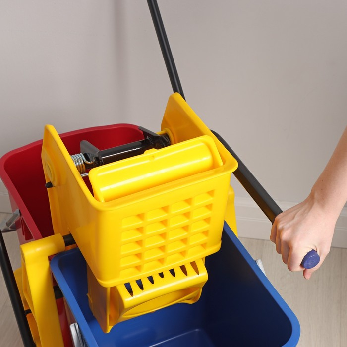 Тележка уборочная двухведерная, с отжимом, 46 л Тележка уборочная двухведерная, с отжимом, 46 л